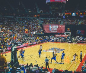 开云官网2026-秘鲁制霸罗马，当NBA季后赛的全球化叙事撞上历史暗线