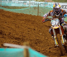 开云体育入口-佩德里，当加泰罗尼亚的琴弓，锁住石油资本的狂想