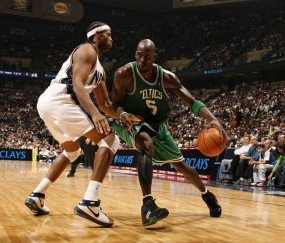 开云体育下载-佛罗伦萨强压尤文，莱奥成为关键先生，意甲新秩序下的战术革命