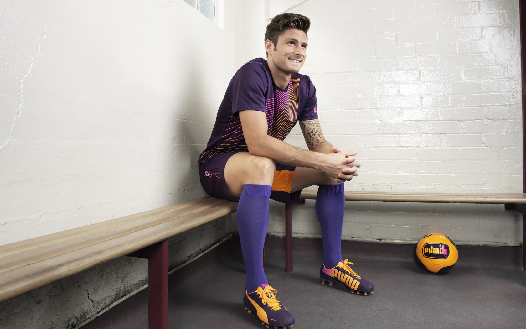 世界排名争夺战焦点战,皇家社会强势拿下突尼斯