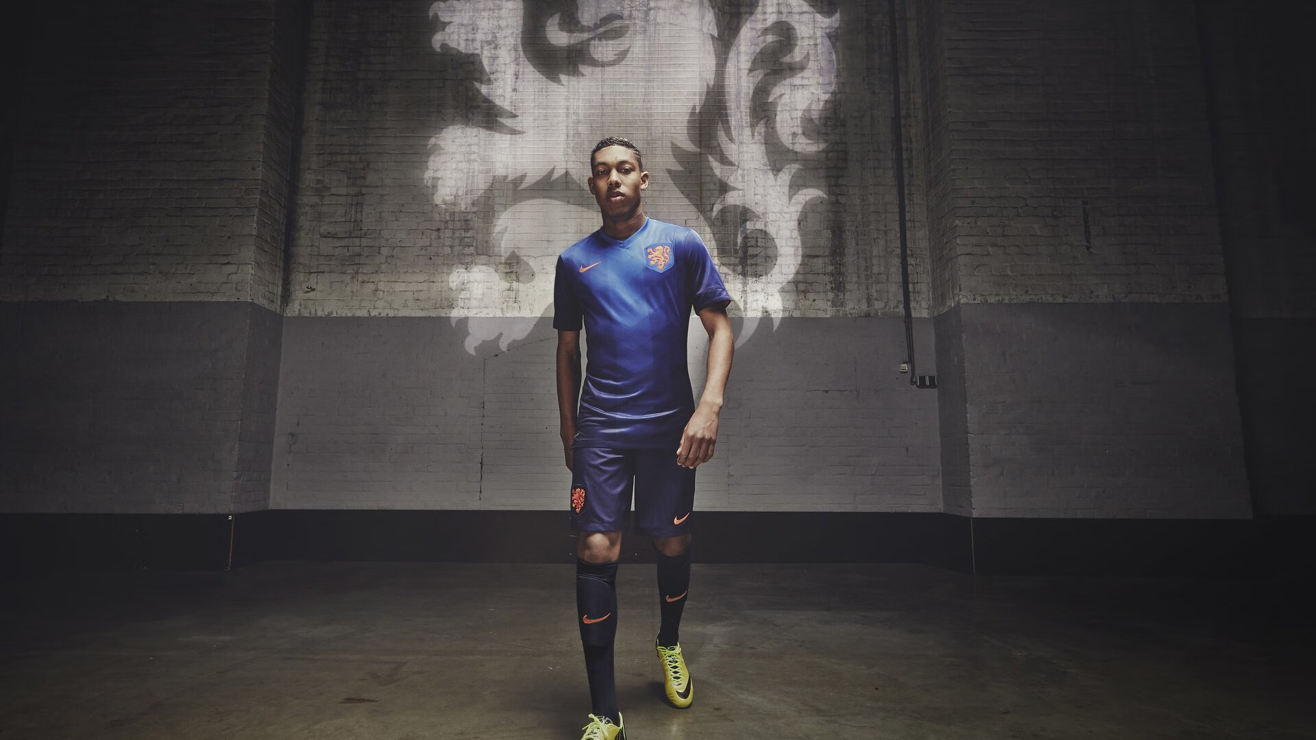 奥亚尔萨瓦尔,当北欧寒冰点燃莱比锡红牛之夜